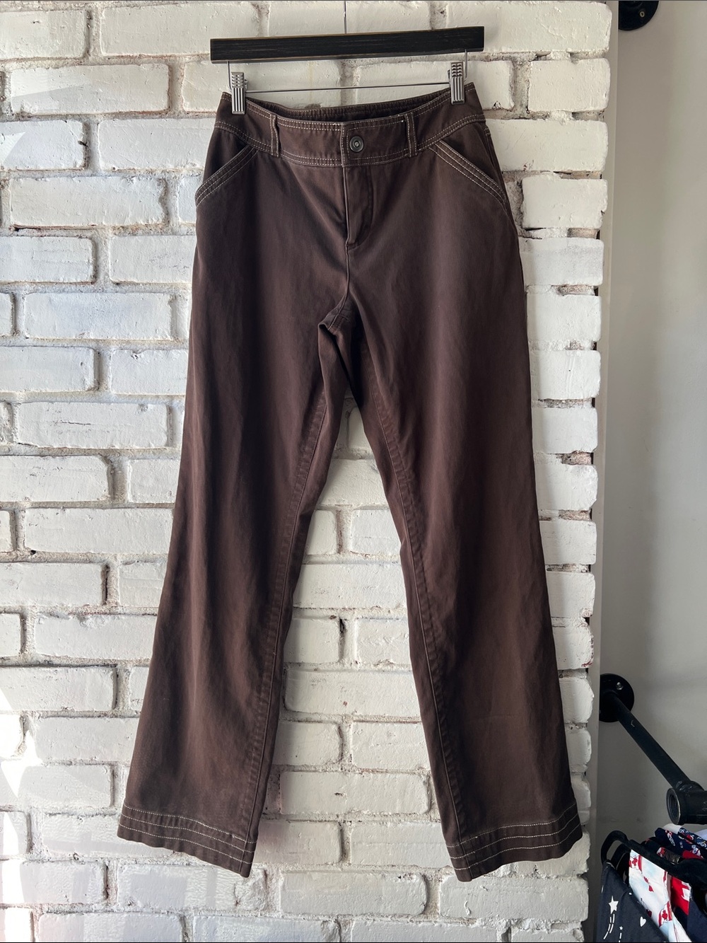 Women’s Brown Straight-Leg Pants contrast stitching casual denim